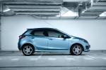 Mazda2 2010 года